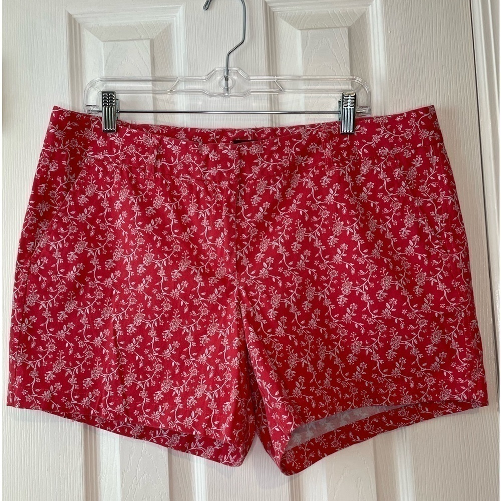 Land N Sea Chino Shorts Salmon Coral Floral Size 14 - Picture 2 of 16